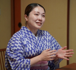 株式会社陣屋　予約・フロント主任　本田 有希子さん