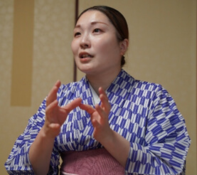 株式会社陣屋　予約・フロント主任　本田 有希子さん