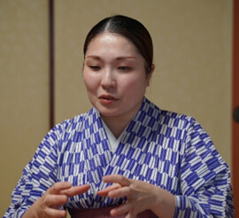 株式会社陣屋　予約・フロント主任　本田 有希子さん